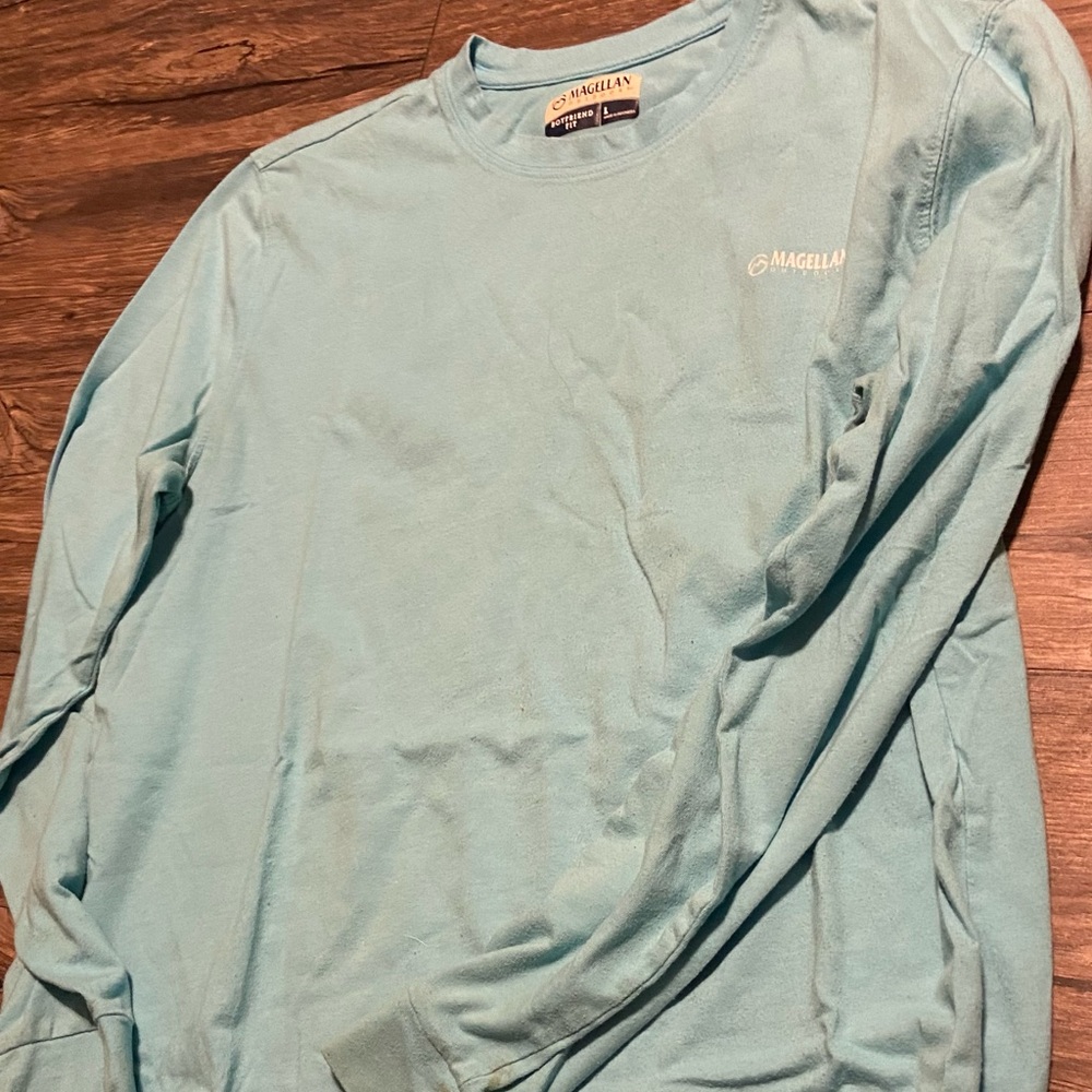 size large Magellan long sleeve shirt